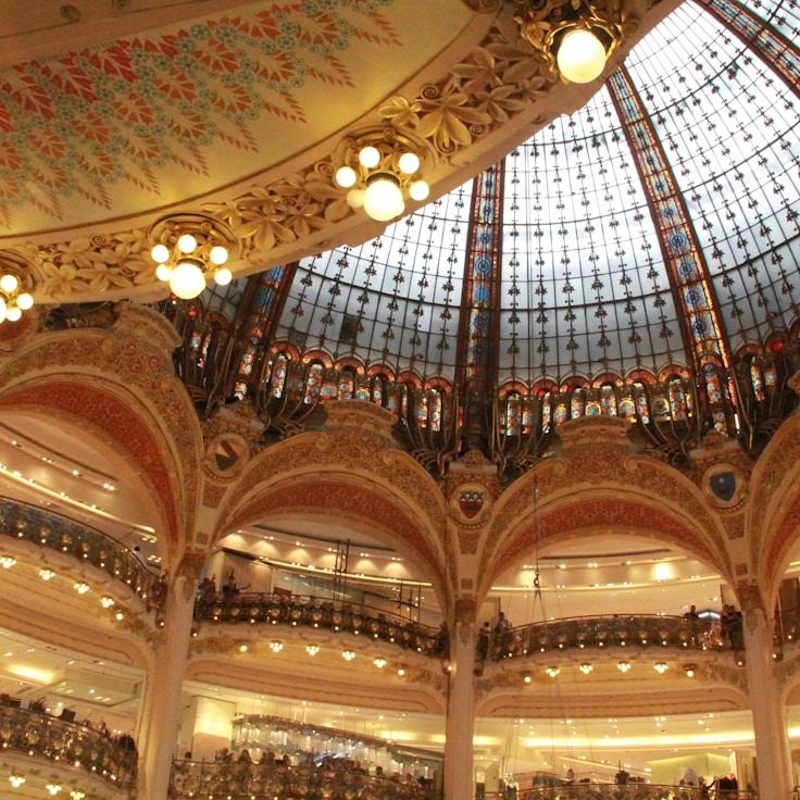 Family-friendly shopping and daily life in Canada